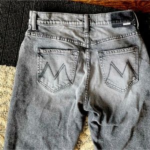 MOTHER Size 25 Style Ditcher Crop in color shadow dancing